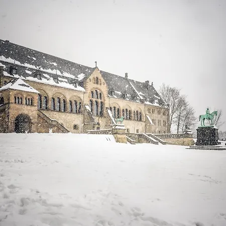 Seeufer #grosser Garten#seenaehe# Von Harztraveler Appartement Goslar